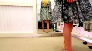 Justine Ezarik feet photo thumbnail