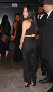Olivia Munn feet photo thumbnail