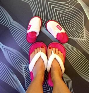 Daniela Katzenberger feet photo thumbnail