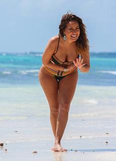 Adrienne Houghton feet photo thumbnail