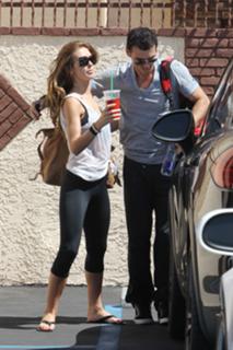 Audrina Patridge feet photo thumbnail