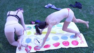Rachel Ballinger feet photo thumbnail