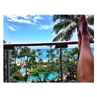 Rachel Ballinger feet photo thumbnail