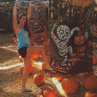 Rachel Ballinger feet photo thumbnail