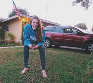 Rachel Ballinger feet photo thumbnail