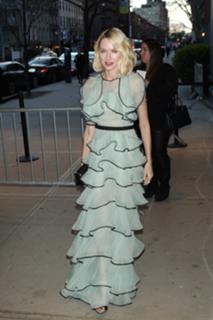 Naomi Watts feet photo thumbnail