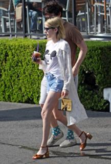 Emma Roberts feet photo thumbnail