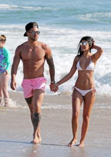 Jasmin Walia feet photo thumbnail