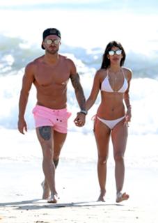 Jasmin Walia feet photo thumbnail