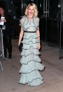 Naomi Watts feet photo thumbnail
