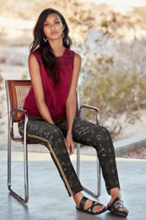 Lais Ribeiro feet photo thumbnail