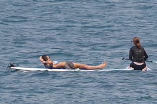 Jessica Alba feet photo thumbnail