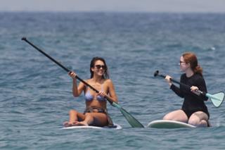 Jessica Alba feet photo thumbnail