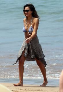 Jessica Alba feet photo thumbnail