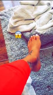 Vida Guerra feet photo thumbnail
