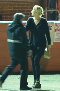 Jennifer Lawrence feet photo thumbnail