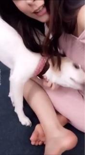 Lena Meyer-Landrut feet photo thumbnail