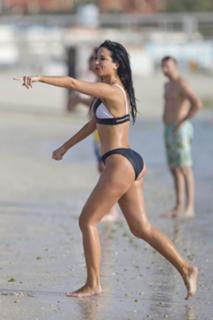 Tulisa feet photo thumbnail