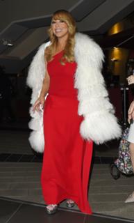 Mariah Carey feet photo thumbnail