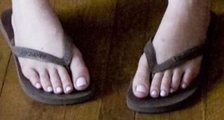 Emma Stone feet photo thumbnail