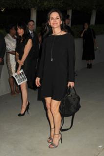 Courteney Cox feet photo thumbnail