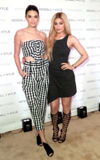 Kylie Jenner feet photo thumbnail
