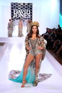 Jessica Gomes feet photo thumbnail