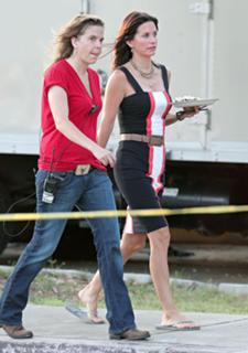 Courteney Cox feet photo thumbnail