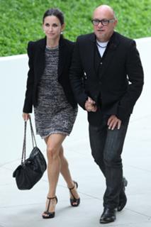 Courteney Cox feet photo thumbnail