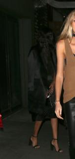 Lais Ribeiro feet photo thumbnail