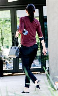Courteney Cox feet photo thumbnail