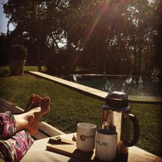 Brooke Burke feet photo thumbnail