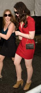 Michelle Trachtenberg feet photo thumbnail