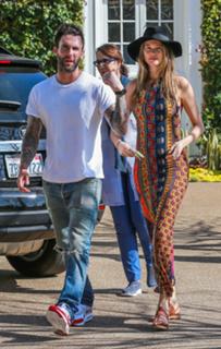 Behati Prinsloo feet photo thumbnail