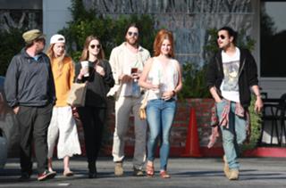 Lana Del Rey feet photo thumbnail