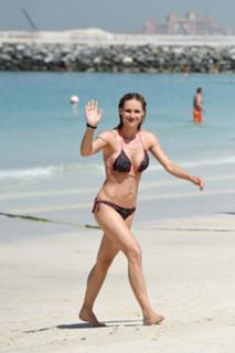 Michelle Hunziker feet photo thumbnail