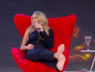 Adriane Galisteu feet photo thumbnail
