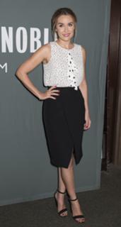 Lauren Conrad feet photo thumbnail