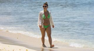 Coleen Rooney feet photo thumbnail