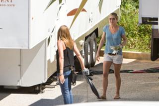 Jennifer Aniston feet photo thumbnail