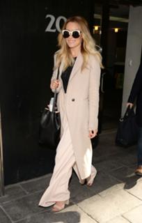 Lauren Conrad feet photo thumbnail