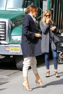 Jennifer Garner feet photo thumbnail