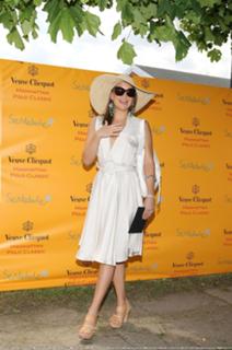 Kate Hudson feet photo thumbnail