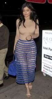 Kylie Jenner feet photo thumbnail