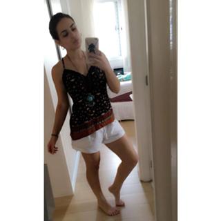 Kéfera Buchmann feet photo thumbnail