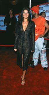 Angie Harmon feet photo thumbnail