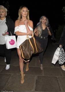 Charlotte Crosby feet photo thumbnail