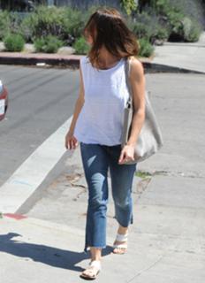 Minka Kelly feet photo thumbnail