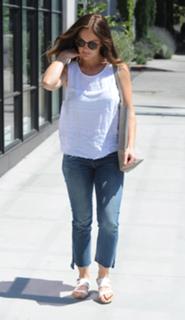 Minka Kelly feet photo thumbnail