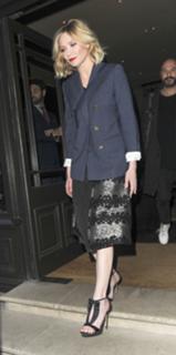 Kirsten Dunst feet photo thumbnail